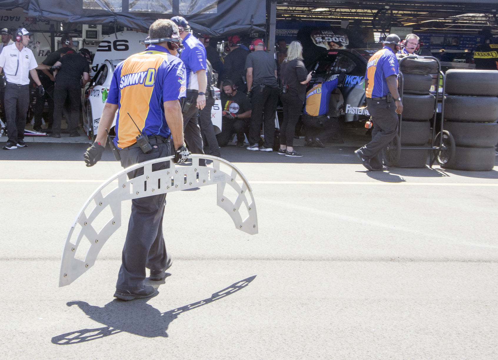 Friday at the Bojangles' Southern 500